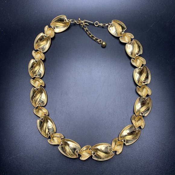 Gold Tone Collar Necklace Textured Polished Classic Adjustable Vintage - Picture 7 of 7